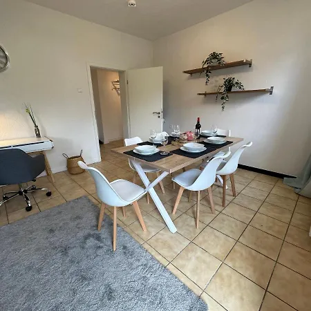 Modernes Und Gemuetliches Gartenapartent Fuer 5-6 Pers.*Zentral*Netflix*Top Marl Buitenkant foto